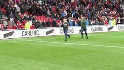 Enlace a Dos tontos muy tontos: Esto es lo que pasó en el descanso del  Sunderland vs Plymouth