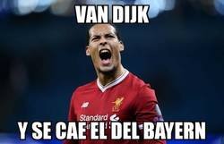 Enlace a El Bayern topó con un inconmensurable Van Dijk