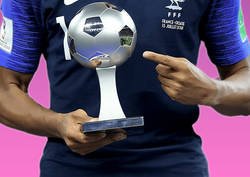 Enlace a Prohibido llamarse Griezmann Mbappé: Un juez obliga a unos padres a cambiar el nombre de su bebé