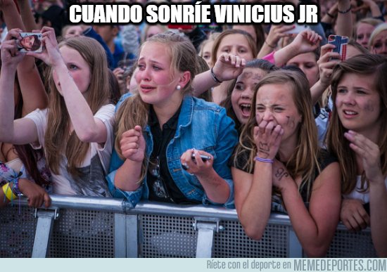 1069378 - La sonrisa de Vinicius ya es leyenda entre las teens
