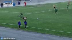 Enlace a La entrada más violenta de la temporada