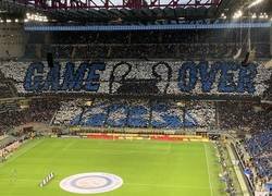 Enlace a Así recibió el Inter a la Juve por su eliminación en Champions.