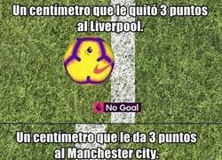 Enlace a La Premier del ojo de halcón