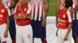 Enlace a Diego Costa troleando a un niño por detrás es todo lo que necesitas ver hoy