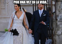 Enlace a Al final Ramos ha ido mejor vestido en su boda que la propia novia... quién lo iba a decir...