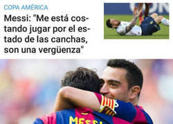 Enlace a Messi aprendió a quejarse del césped del mejor