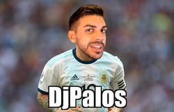 Enlace a Solo hay una explicación para tantos postes de Argentina