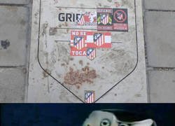 Enlace a Una placa en el Wanda destrozada, otra más