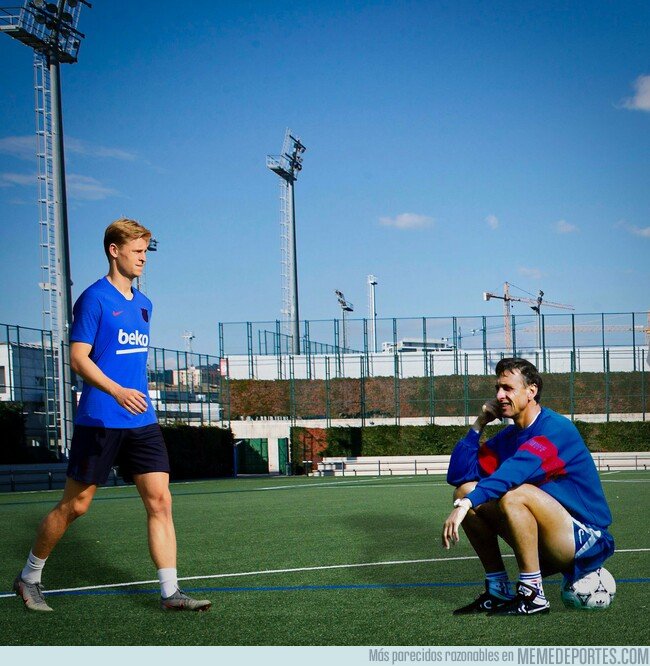 1081197 - Pasado y presente