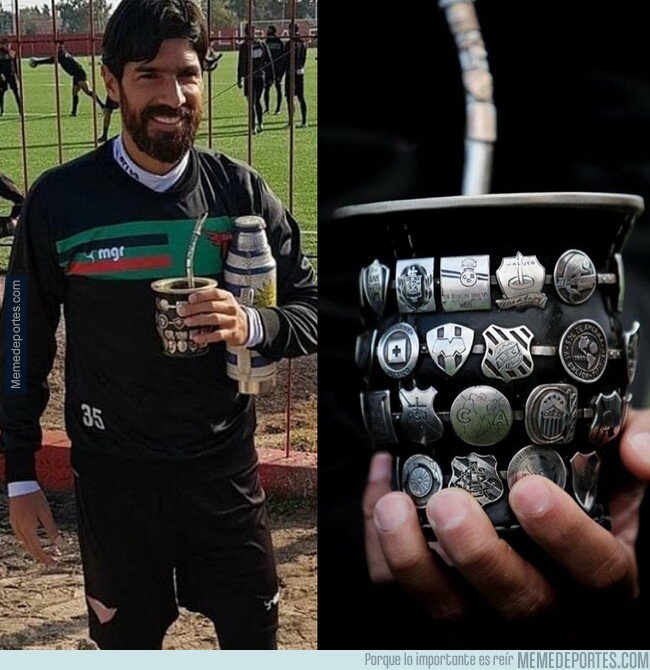 1081348 - Genio y figura. el Loco Abreu tiene un envase de mate con los escudos de todos los equipos donde estuvo.