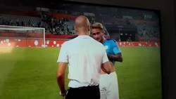 Enlace a BRUTAL: Esto hizo Guardiola con Aleix García tras terminarse un partido amistoso del Manchester City
