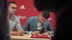 Enlace a El brutal vídeo del Ajax dando la bienvenida a Edson Álvarez