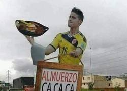 Enlace a El original cartel de un bar colombiano