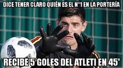 Enlace a Courtois ha ido de sobradete y le han pintado la cara