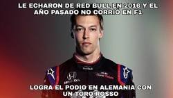 Enlace a Increible lo de Kvyat