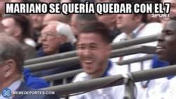 Enlace a A Hazard le da la risa tonta