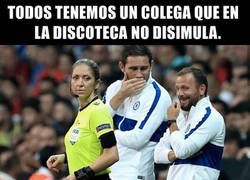 Enlace a Lampard pasándolo muy bien con su segundo