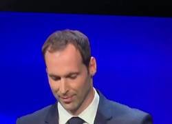 Enlace a Reír por no llorar. Los delegados del Praga al ver que le tocó el grupo de los cocos