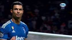 Enlace a El polémico gesto de Cristiano a la afición del Atleti tras casi marcarles en el último minuto
