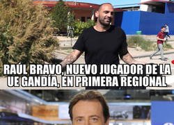 Enlace a Raúl Bravo vuelve al fútbol de la mano del Gandía
