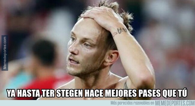 1087033 - Yo eligiendo mediocampistas, prefiero al segundo portero de Alemania