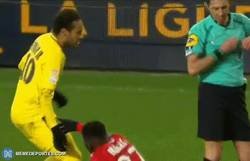 Enlace a Nunca es un mal momento para recordar el mejor regate que alguna vez se inventó Neymar