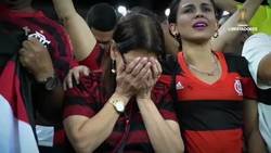 Enlace a VIDEO: La genuina emoción de esta señora , al volver a jugar una final de libertadores tras 38 años.