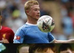 Enlace a Cuando la controla De Bruyne