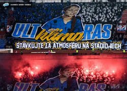 Enlace a Fans del Baník Ostrava checo usaron a Greta Thungberg como trapo