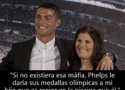 Enlace a ¿De quién es la idea de ponerle micrófonos al frente a esta gente?