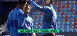 Enlace a Ya tenemos polémica: Las cámaras de El Día Después captan como se entera Junior Firpo que se queda fuera de la convocatoria frente al Levante
