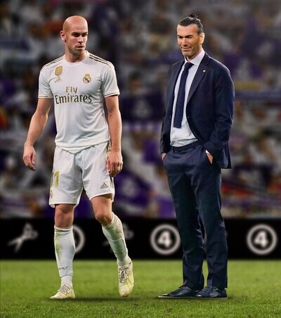 1090334 - Algunos futbolistas con los peinados de sus entrenadores