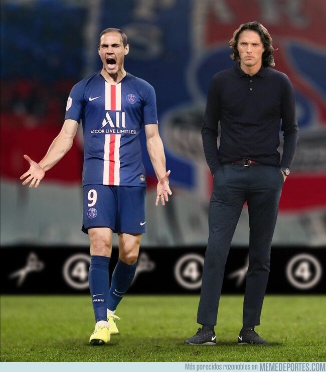 1090334 - Algunos futbolistas con los peinados de sus entrenadores