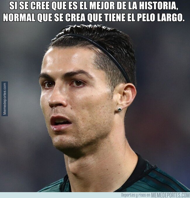 1092109 - Cristiano vive en su mundo