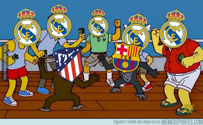 1092378 - Los madridistas viendo como se quitan puntos entre ellos