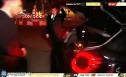 Enlace a Así llegó la distinción individual más importante del fútbol a la gala: En el maletero de un coche