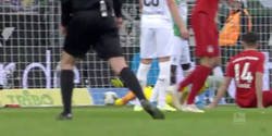 Enlace a El genial video del Monchengladbach celebrando la estirada de Sommer que les dió 3 puntos.