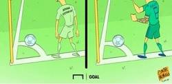 Enlace a Como ve un córner un jugador corriente vs como lo ve Toni Kroos, por @goalglobal