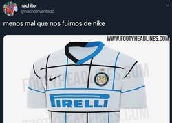 Enlace a Critica la equipación de Nike que le ha hecho al Inter y a partir de ahí se forma el hilo de Twitter más épico jamás creado