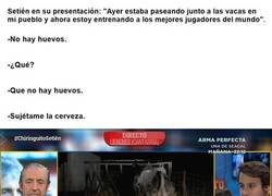 Enlace a El Chiringuito entrevistando a las vacas de Setién