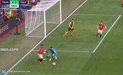 Enlace a Pisada, vaselina y gol. Martial es un jugadorazo cuando quiere.