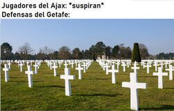 Enlace a Nyom hacía cuerpo a tierra