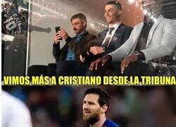 Enlace a Volvió el pecho frío