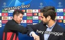 Enlace a Simeone haciendo amigos