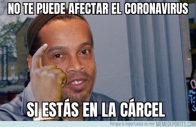 1100762 - Ronaldinho lo tenía todo pensado
