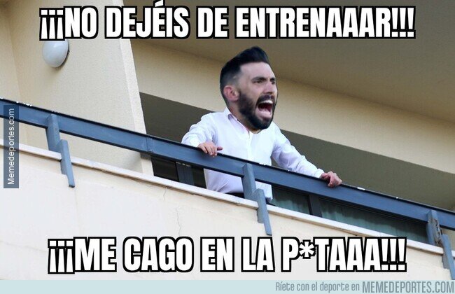 1100962 - Mientras tanto, Eder Sarabia desde su balcón