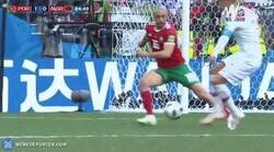 Enlace a TBT de aquella vez que Cristiano pidió el var despues de echarse un pisciniazo. Un genio.