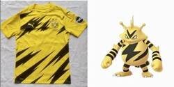 Enlace a La próxima camiseta del Dortmund se parece a Electabuzz.