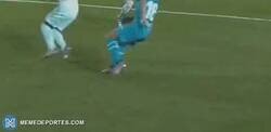 Enlace a Don Karim Benzema ante uno de los mejores goles de su carrera sin duda