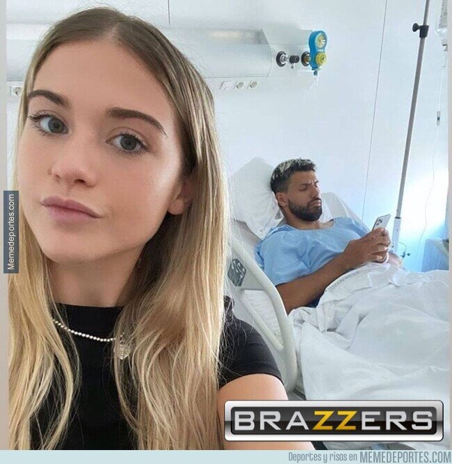 1107453 - Curiosa foto del Kun y su pareja